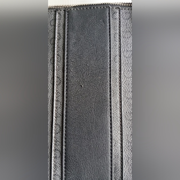 Guess Y2K Purse & Coin Purse - Picture 15 of 15